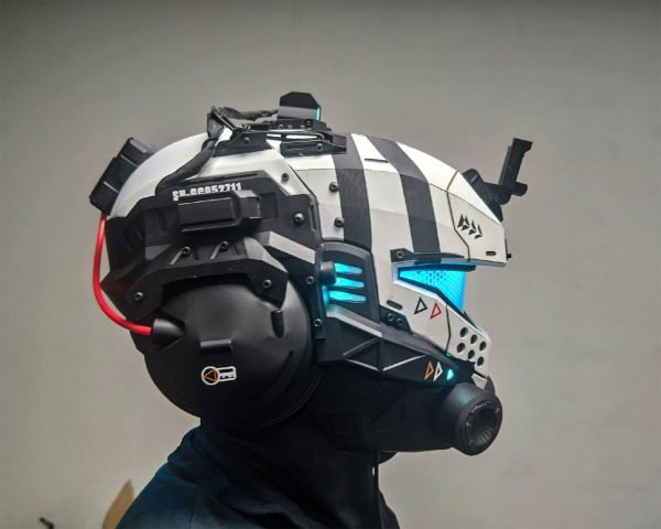 Customizable Jack Cooper（Titan） Helmet with Remote-Controlled LED Lighting and Motorized Opening Feature
