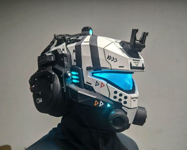 Customizable Jack Cooper（Titan） Helmet with Remote-Controlled LED Lighting and Motorized Opening Feature